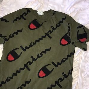 Champion T-shirt
